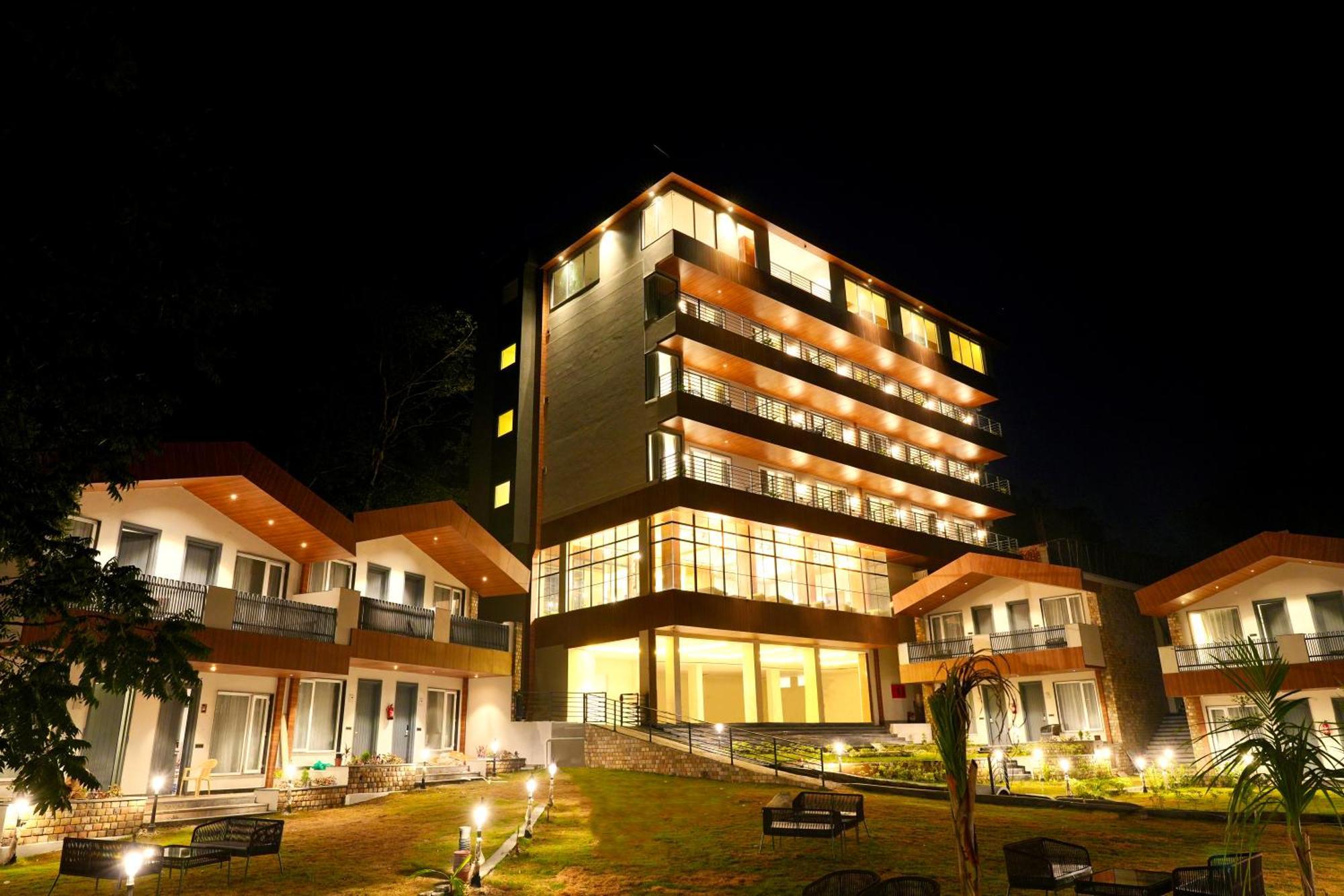 Dls Divine River Resort And Spa, Rishīkesh Extérieur photo
