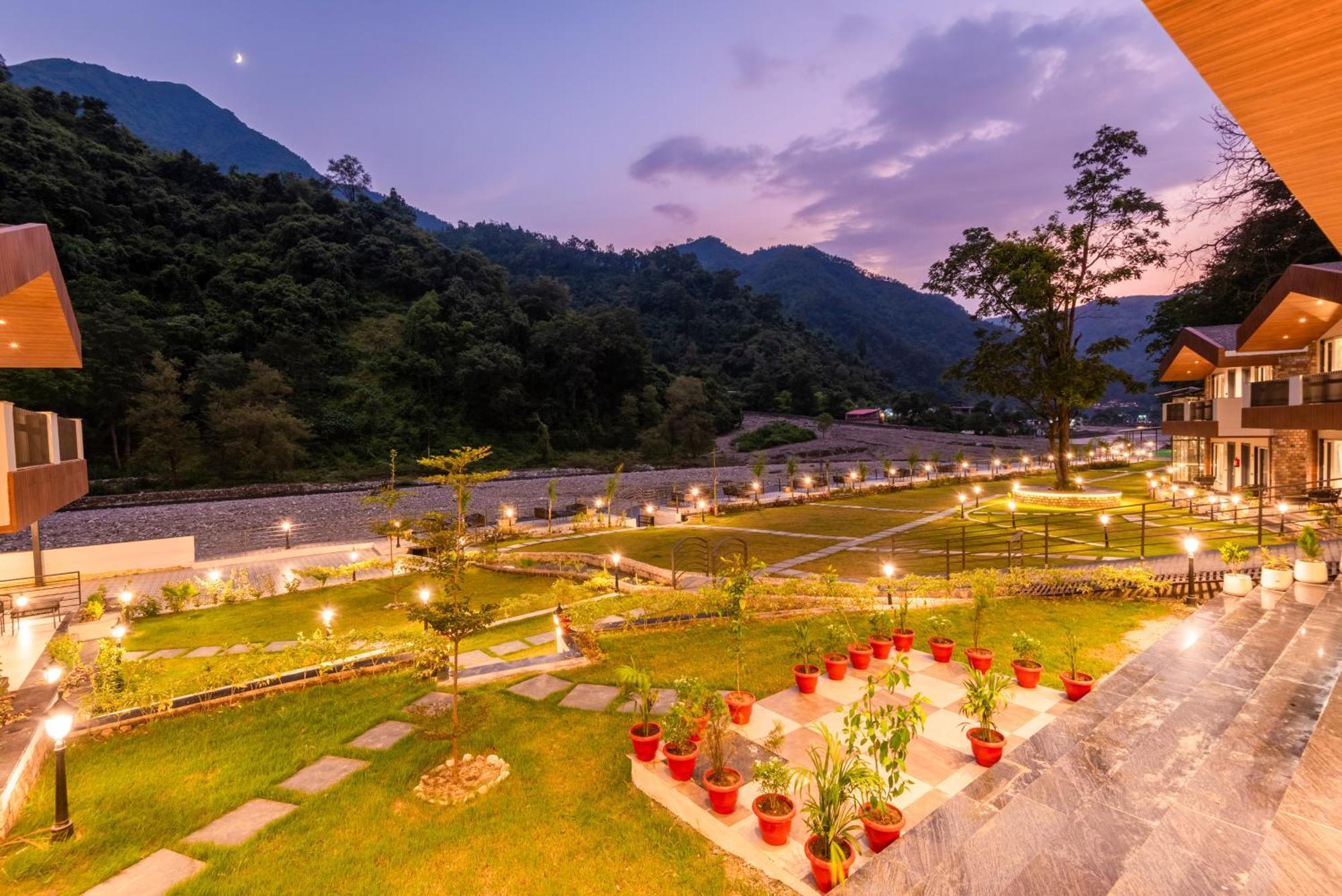 Dls Divine River Resort And Spa, Rishīkesh Extérieur photo