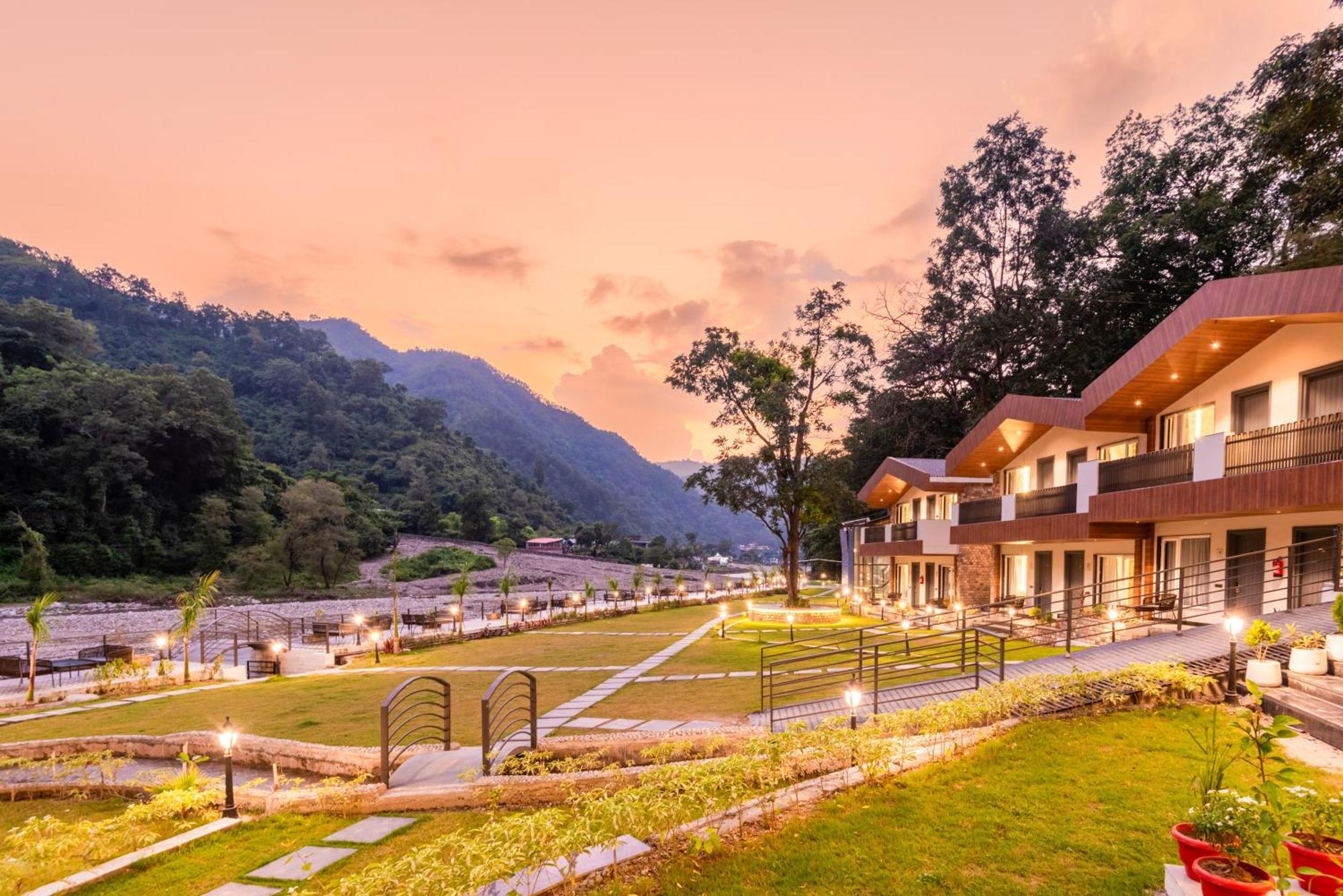 Dls Divine River Resort And Spa, Rishīkesh Extérieur photo